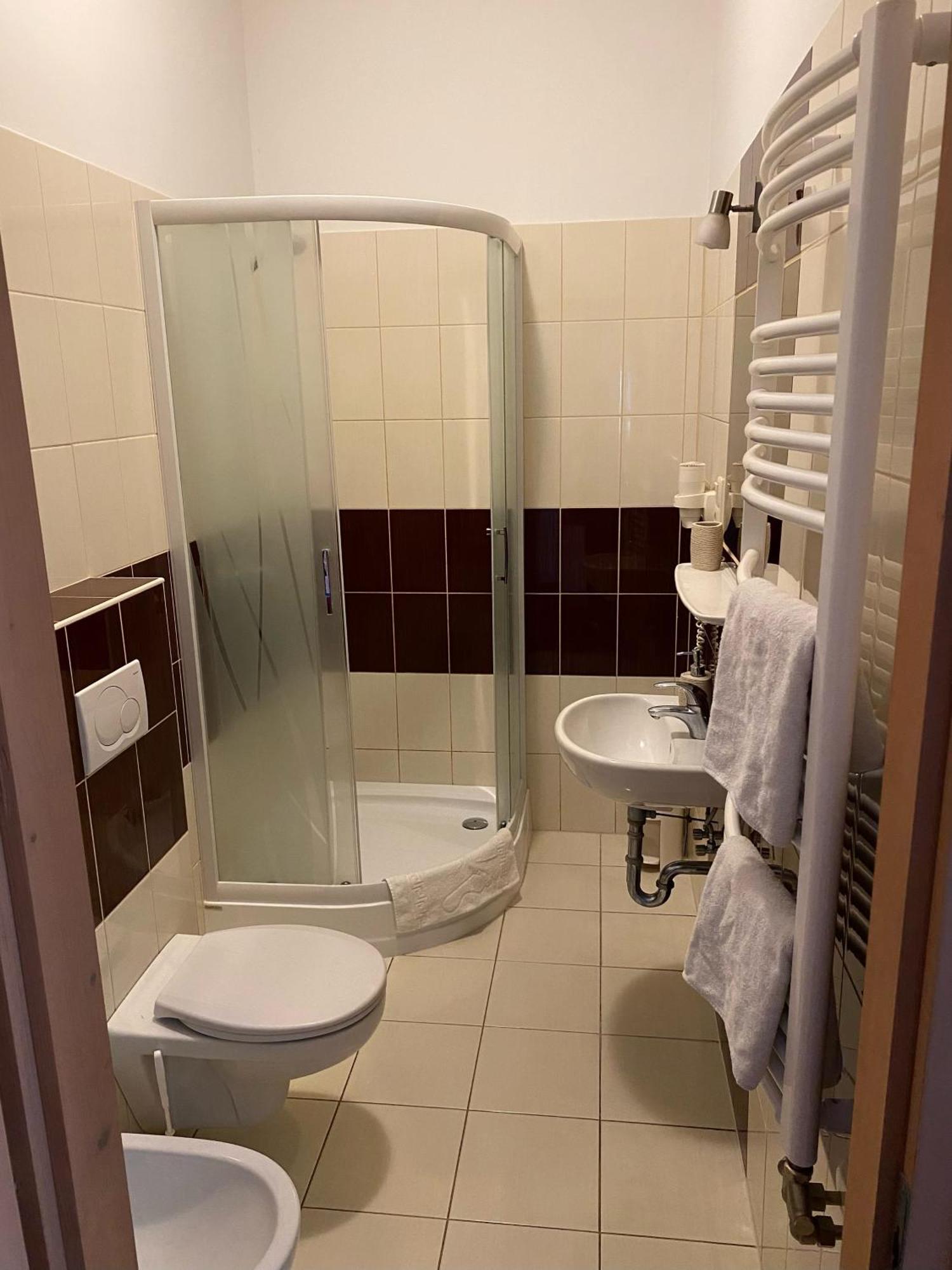 Hét Pecsét Fogadó Étterem Sopron Exterior foto
